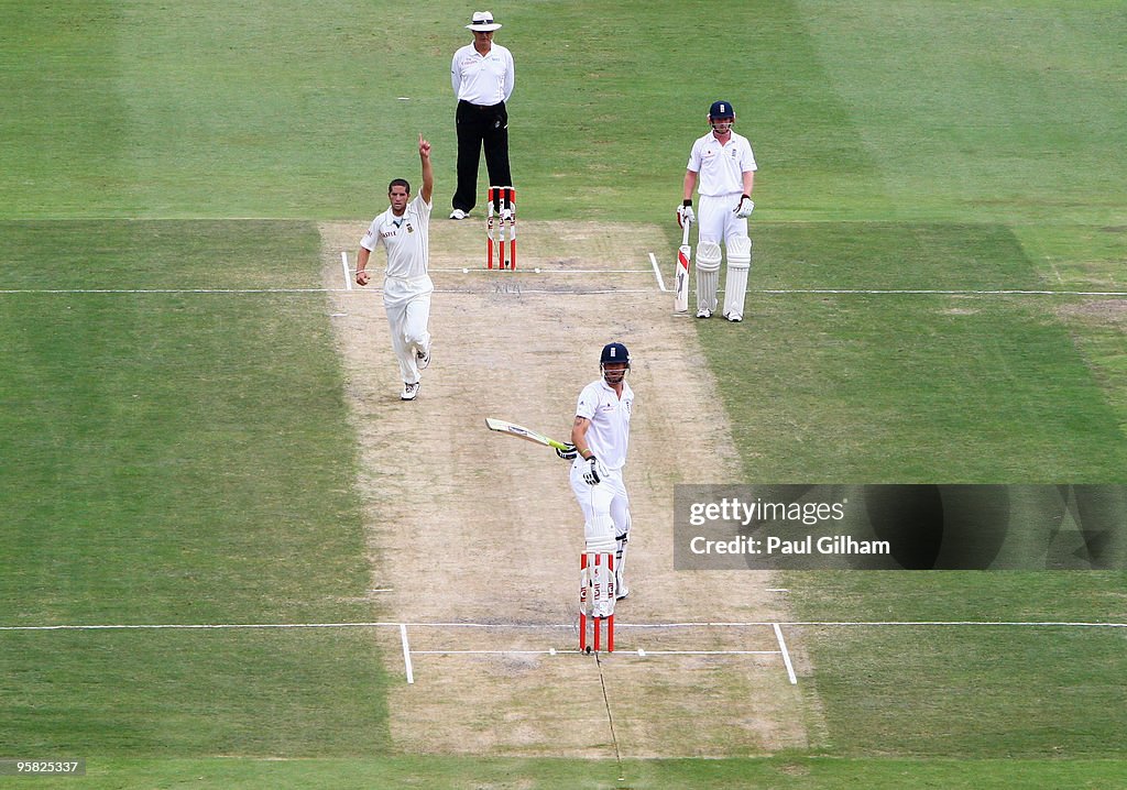 South Africa v England - 4th Test Day Four