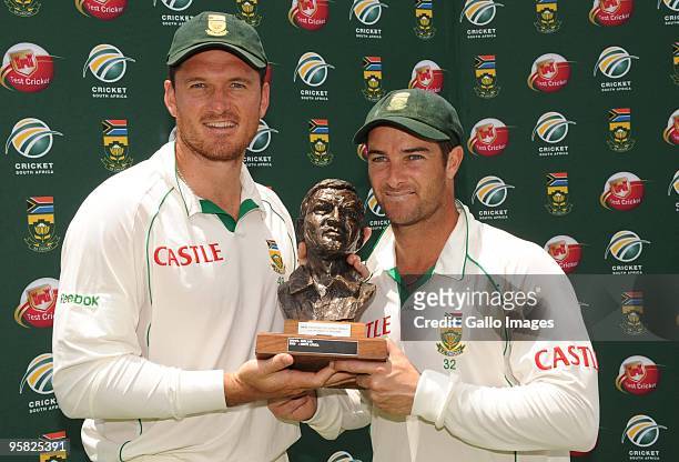 Graeme Smith of South Africa and Mark Boucher of South Africa with the trophy during day 4 of the 4th Test match between South Africa and England...