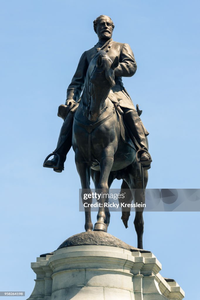 General Robert E. Lee Statue