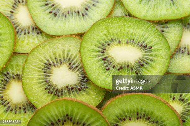 kiwi - kiwi foto e immagini stock