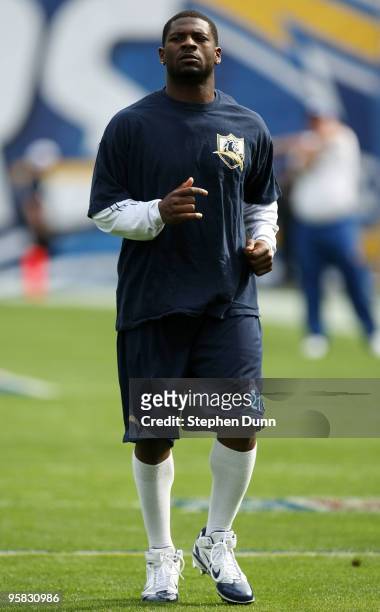 Running back LaDainian Tomlinson of the San Diego Chargers warms up on the field prior to the AFC Divisional Playoff Game against the New York Jets...