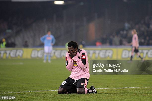 Fabio Simplicio of Palermo looks dejected during the Serie A match between SSC Napoli and US Citta di Palermo at Stadio San Paolo on January 17, 2010...