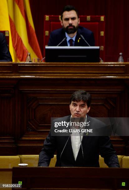 Catalan Parliament Speaker Roger Torrent listens to a speech by MP Sergi Sabria of 'Esquerra Republicana de Catalunya' during a vote session to elect...