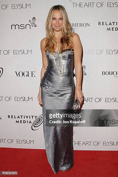Actress Molly Sims arrives at The Art of Elysium's 3rd Annual Black-Tie Charity Gala "Heaven" at 9900 Wilshire Blvd on January 16, 2010 in Beverly...