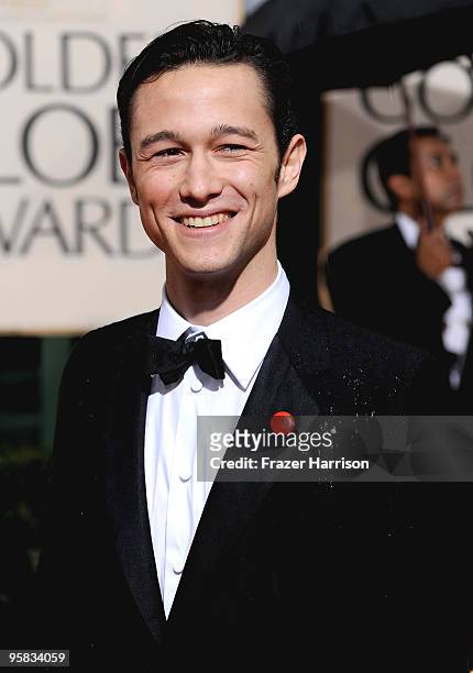 Actor Joseph Gordon-Levitt arrives at the 67th Annual Golden Globe Awards held at The Beverly Hilton Hotel on January 17, 2010 in Beverly Hills,...