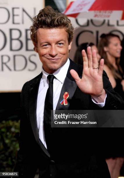 Actor Simon Baker arrives at the 67th Annual Golden Globe Awards held at The Beverly Hilton Hotel on January 17, 2010 in Beverly Hills, California.