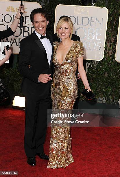 Actors Stephen Moyer and Anna Paquin arrive at the 67th Annual Golden Globe Awards at The Beverly Hilton Hotel on January 17, 2010 in Beverly Hills,...