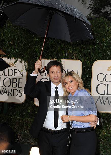 Actors David Duchovny and Tea Leoni arrive at the 67th Annual Golden Globe Awards at The Beverly Hilton Hotel on January 17, 2010 in Beverly Hills,...