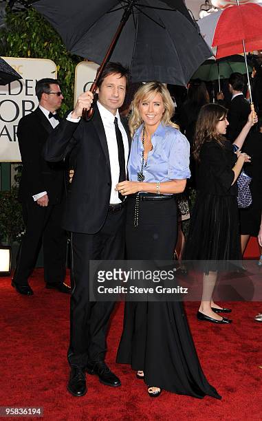 Actors David Duchovny and Tea Leoni arrive at the 67th Annual Golden Globe Awards at The Beverly Hilton Hotel on January 17, 2010 in Beverly Hills,...