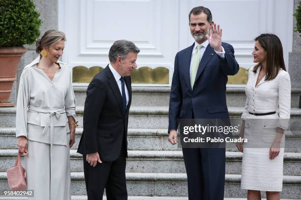 King Felipe VI of Spain and Queen Letizia of Spain receive President of Colombia Juan Manuel Santos Calderon and wife Maria Clemencia Rodriguez de...