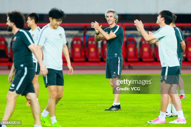 Head coach Paulo Sousa of Tianjin Quanjian speaks to his players during a training session ahead of the AFC Champions League Round of 16 second leg...