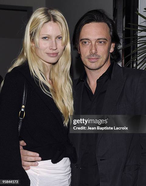 Kirsty Hume and Donovan Leitch arrive at the NY Times Style Magazine's Golden Globe Awards Cocktail at Chateau Marmont on January 15, 2010 in Los...