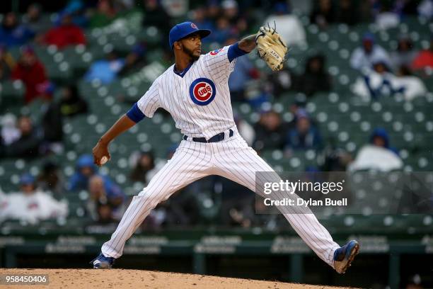 Carl Edwards Jr. #6 of the Chicago Cubs pitches in the eighth inning against the Chicago White Sox at Wrigley Field on May 12, 2018 in Chicago,...