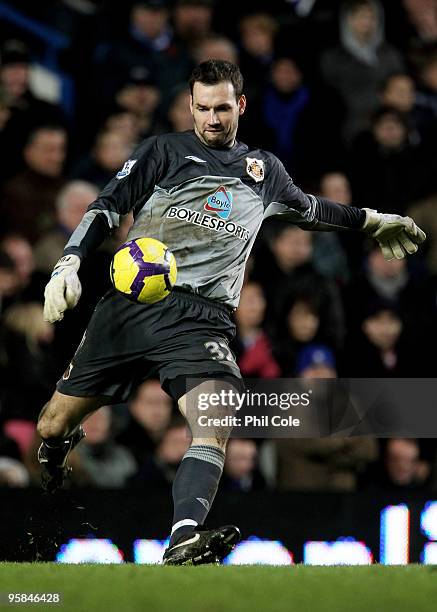 Marton Fulop of Sunderland takes a goal kick during the Barclays Premier League match between Chelsea and Sunderland at Stamford Bridge on January...