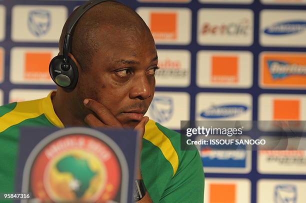 Mali coach Stephan Keshi attends a press conference on January 17, 2010 at the Chiazi stadium in Cabinda before their group stage match against...
