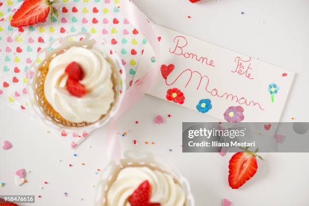 greeting card for mother's day - mothers day chocolates stock pictures, royalty-free photos & images