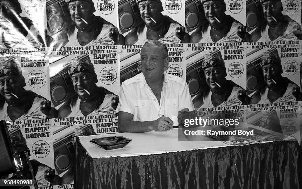 Rodney 1,457 Rodney Dangerfield Photos & High Res Pictures - Getty Images
