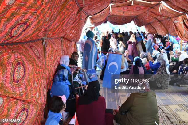 Hundreds of Turkmen block the Kirkuk- Bagdad road as they have taken to the streets to protest alleged electoral fraud, in Kirkuk on May 14, 2018....