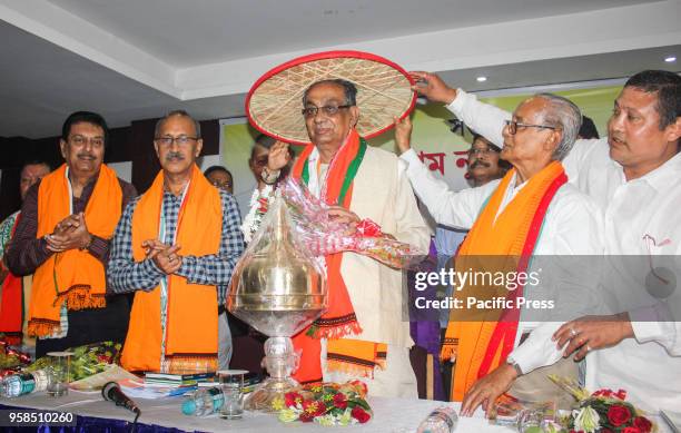 Dr. Nirmal Kumar Choudhury former Vice Chancellor of Gauhati University giving away the 7th Anairam Nunisa Lifetime Achievement Award to Senior...