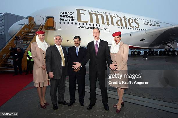 John Leahy, Chief Operating Officer Airbus, Adel Al Redha, Executive Vice President Emirates Engineering and Operations and Tom Enders, Airbus CEO,...