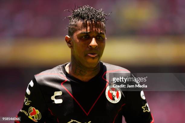 Miller Bolaños of Tijuana leaves the field after receiving a red card during the semifinals second leg match between Toluca and Tijuana as part of...