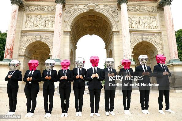 Karl Lagerfeld + ModelCo Beauty Butlers Bring Paris To A Stand Still Karl Lagerfeld + ModelCo Beauty Butlers Bring Paris To A Stand Still
