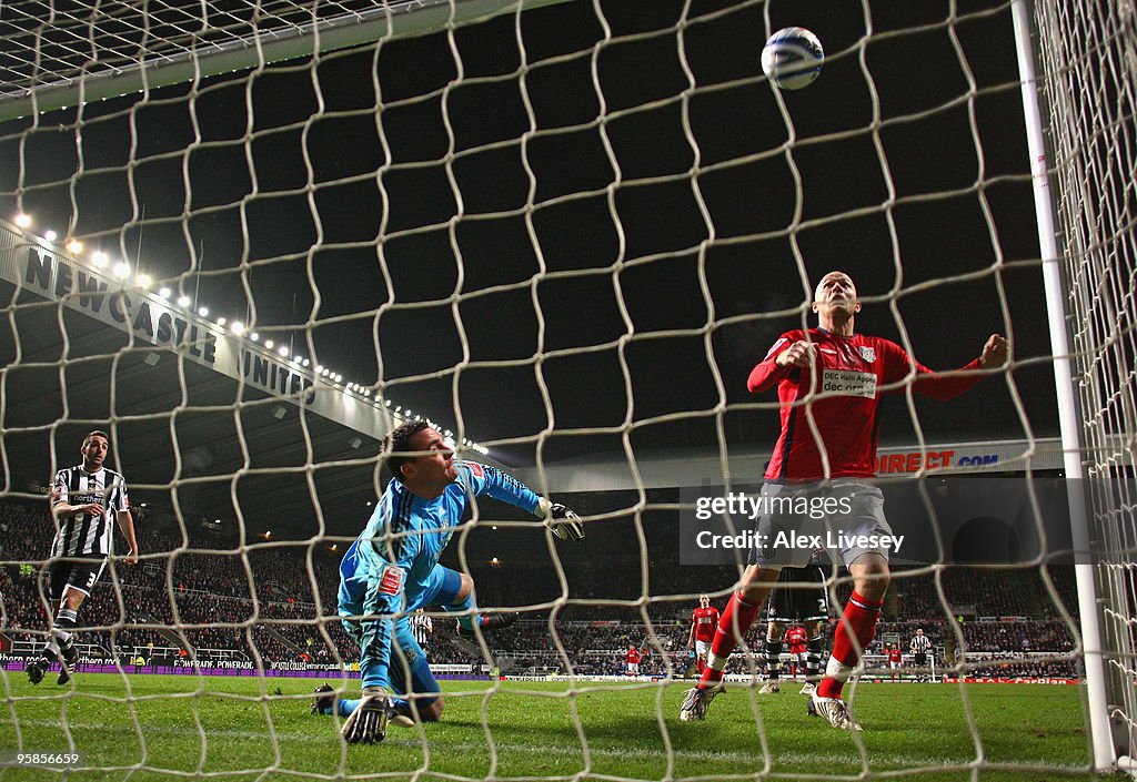 Newcastle United v West Bromwich Albion