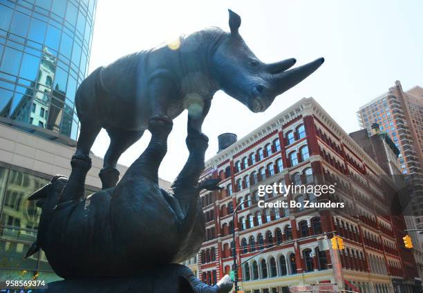 "the last three" sculpture in astor place, new york city. - astor place stock pictures, royalty-free photos & images