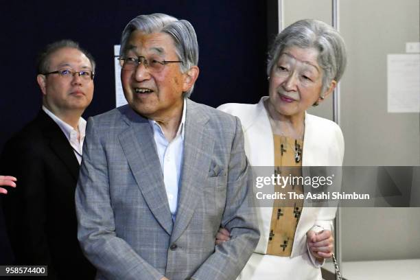 Emperor Akihito and Empress Michiko visit the The 150th Anniversary of his Birth: Yokoyama Taikan at the National Museum of Modern Art, Tokyo on May...