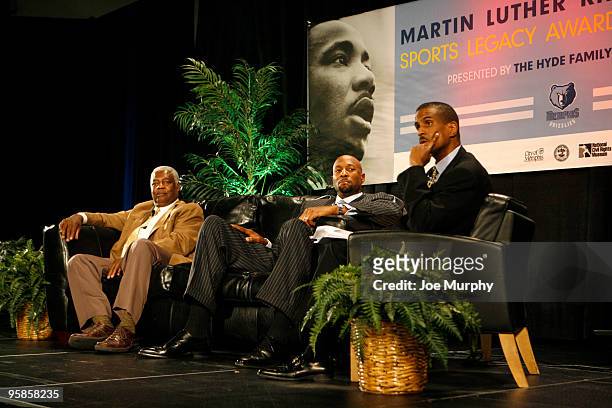 Former NBA players Oscar Robertson and Alonzo Mourning, along with television personality David Aldridge talk during the Martin Luther King, Jr. Day...