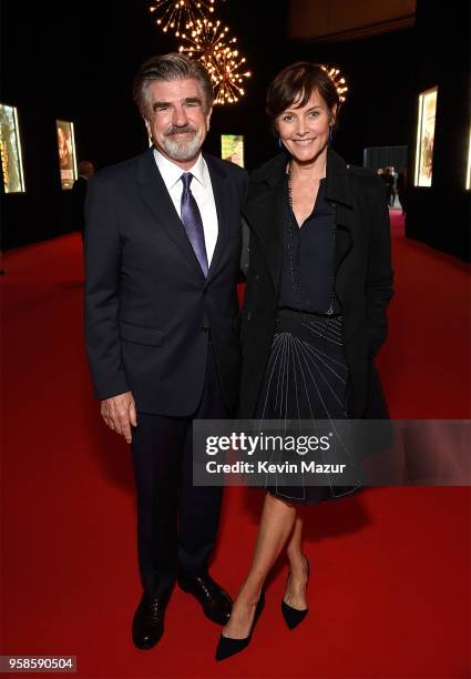 Tom Freston and Carey Lowell attend The Robin Hood Foundation's 2018 benefit at Jacob Javitz Center on May 14, 2018 in New York City.