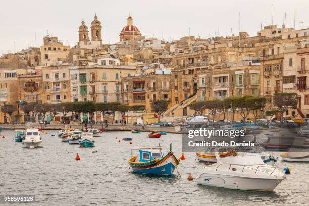 valletta harbour - st julians bay stock pictures, royalty-free photos & images