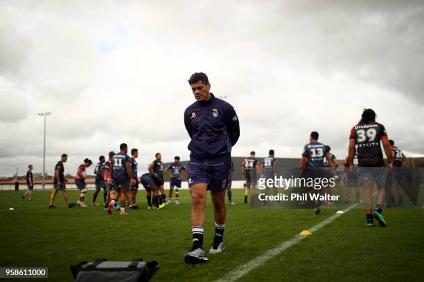 Warriors coach Stephen Kearney during a New Zealand Warriors NRL training session at Mt SMart Stadium on May 15, 2018 in Auckland, New Zealand.