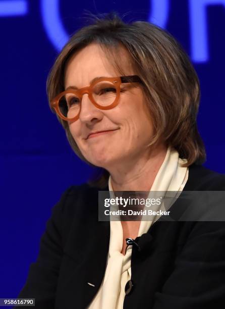Dee Dee Myers Photos and Premium High Res Pictures - Getty Images