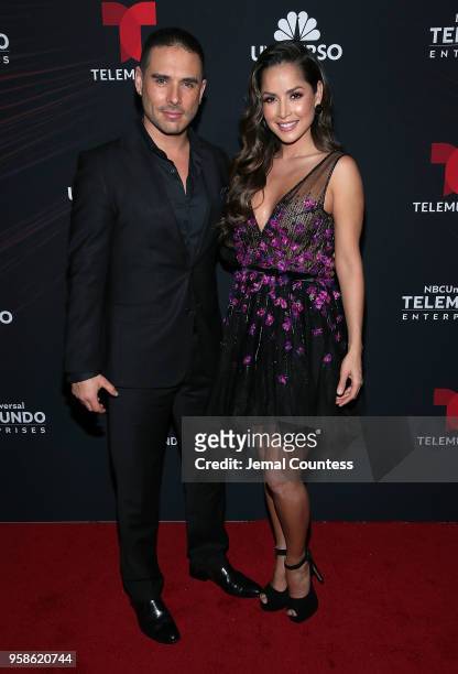 Actors Sebastian Caicedo and Carmen Villalobos attend the 2018 Telemundo Upfront at the Park Avenue Armory on May 14, 2018 in New York City.