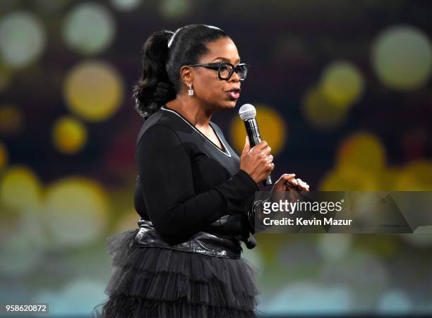 Oprah Winfrey speaks on stage during The Robin Hood Foundation's 2018 benefit at Jacob Javitz Center on May 14, 2018 in New York City.