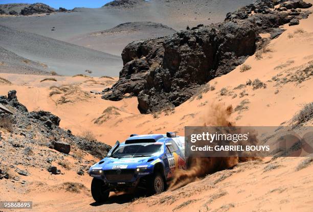 Spain's Carlos Sainz steers his Volkswagen during the 8th stage of the Dakar 2010, between Antofagasta and Copiapo, Chile, on January 10, 2010....