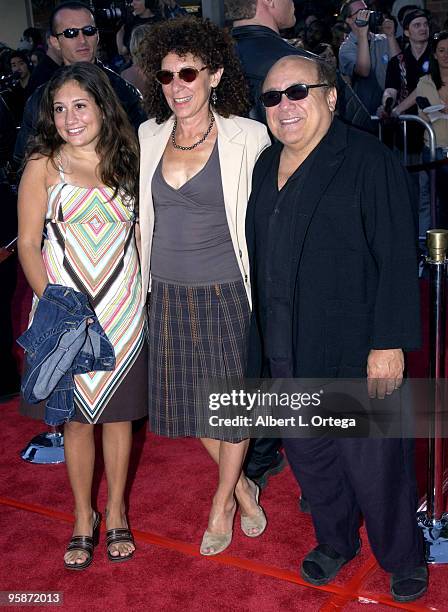 Danny Devito, Rhea Perlman and daughter Lucy