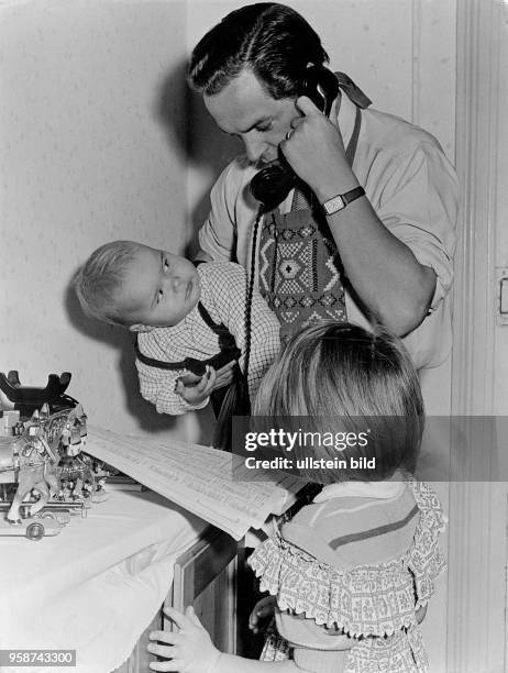 Vater muss telefonieren, 50er Jahre