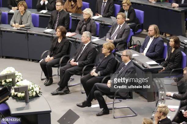 Rheinland-pfälzische Ministerpräsidentin Malu Dreyer , Bundespräsident Joachim Gauck, Bundeskanzlerin Angela Merkel, Andreas Voßkuhle, Präsident des...