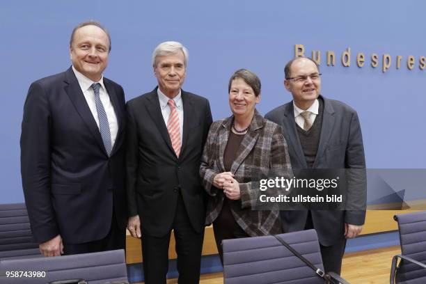 Joachim Rukwied, Präsident Deutscher Bauernverband , Dr. Michael Otto, Vors. Des Aufsichtsrates der Hamburger Handels- und Dienstleistungsgruppe Otto...