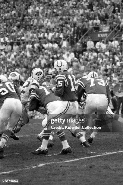 Early Morrell 162 Earl Morrall Colts Stock Photos, High-Res Pictures, and Images ...