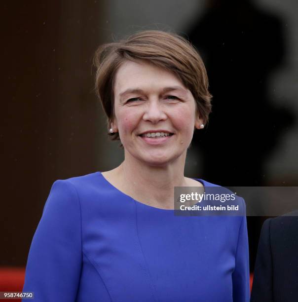 Elke Büdenbender, Deutschland, Berlin, Schloss Bellevue, Begrüßung von Bundespräsident Steinmeier und Elke Büdenbender durch Bundespräsident a. D....