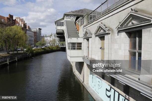 Deutschland, Berlin, U-Bahnhof Hallesches Tor am Landwehrkanal im Ortsteil Kreuzberg des Bezirks Friedrichshain-Kreuzberg, denkmalgeschützter...