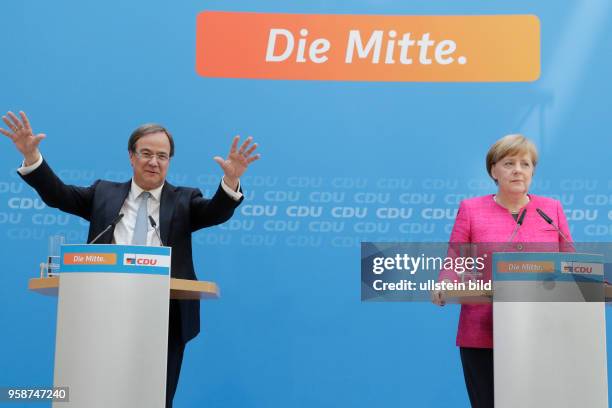 Vorsitzenden der CDU Nordrhein-Westfalen, Armin Laschet, Bundeskanzlerin Dr. Angela Merkel, Deutschland, Berlin, Pressekonferenz mit der Vorsitzenden...