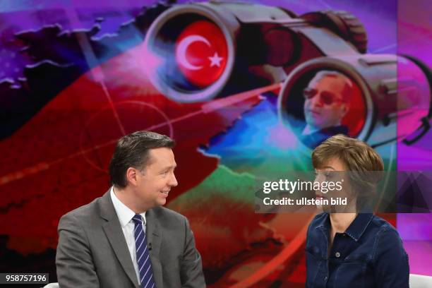 Stephan Mayer mit Maybrit Illner in der ZDF-Talkshow maybrit illner am in Berlin Thema der Sendung: Erdogans langer Arm ? Türkische Spione in...