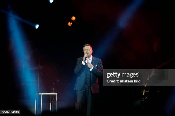 Roland Kaiser "Auf den Kopf gestellt"-Tour am 28. März 2017 in der Lanxess-Arena Köln