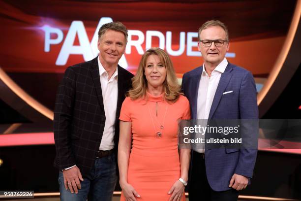 Anne Gesthuysen und ihr Ehemann Frank Plasberg fordern in dem Quiz "Paarduell" das Herausforderer-Paar Lilly und Boris Becker zum Wissensduell. Jörg...