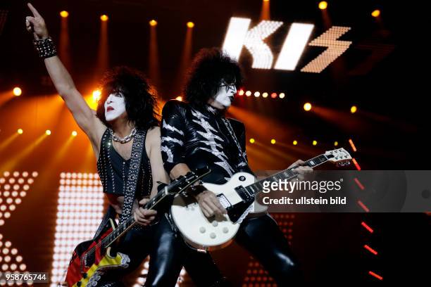 Kiss "Live 2017"-Tour Kiss bestehen aus: Paul Stanley , Gene Simmons , Tommy Thayer und Eric Singer am 12. Mai 2017 in der Westfalenhalle Dortmund