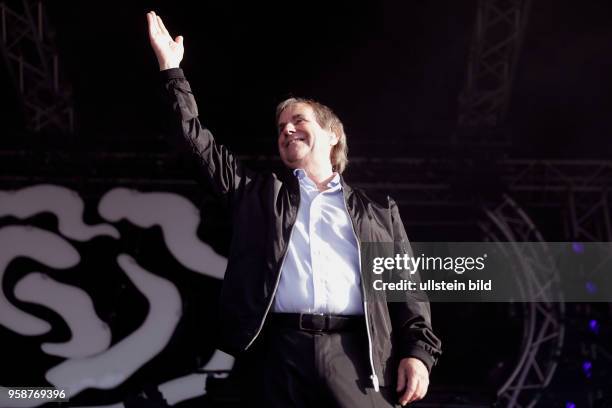 Chris De Burgh "A better world"-Tour am 04. Juli 2017 auf der Open-Air-Bühne am Tanzbrunnen Köln